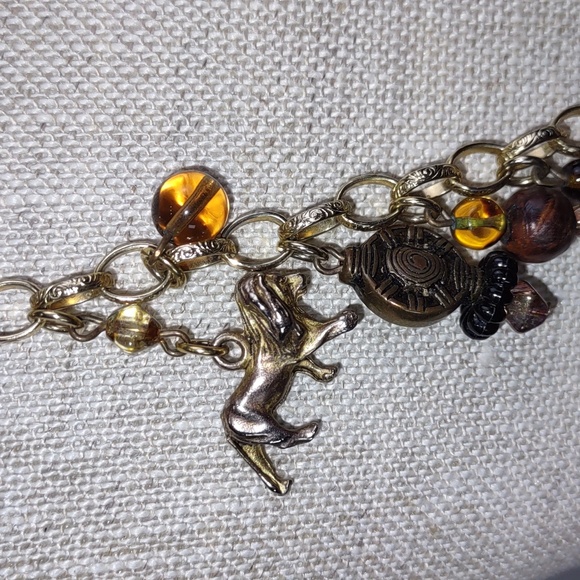 Three Ladies Animal Charm Necklace - Picture 4 of 15